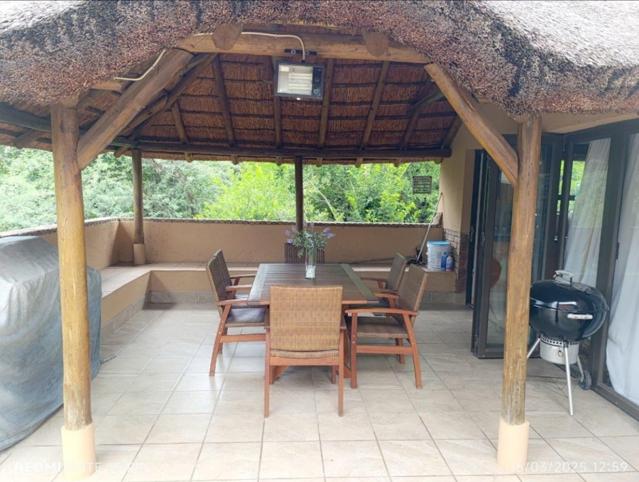 6 Bedroom Property for Sale in Boschenvaal River Front Lodges Free State